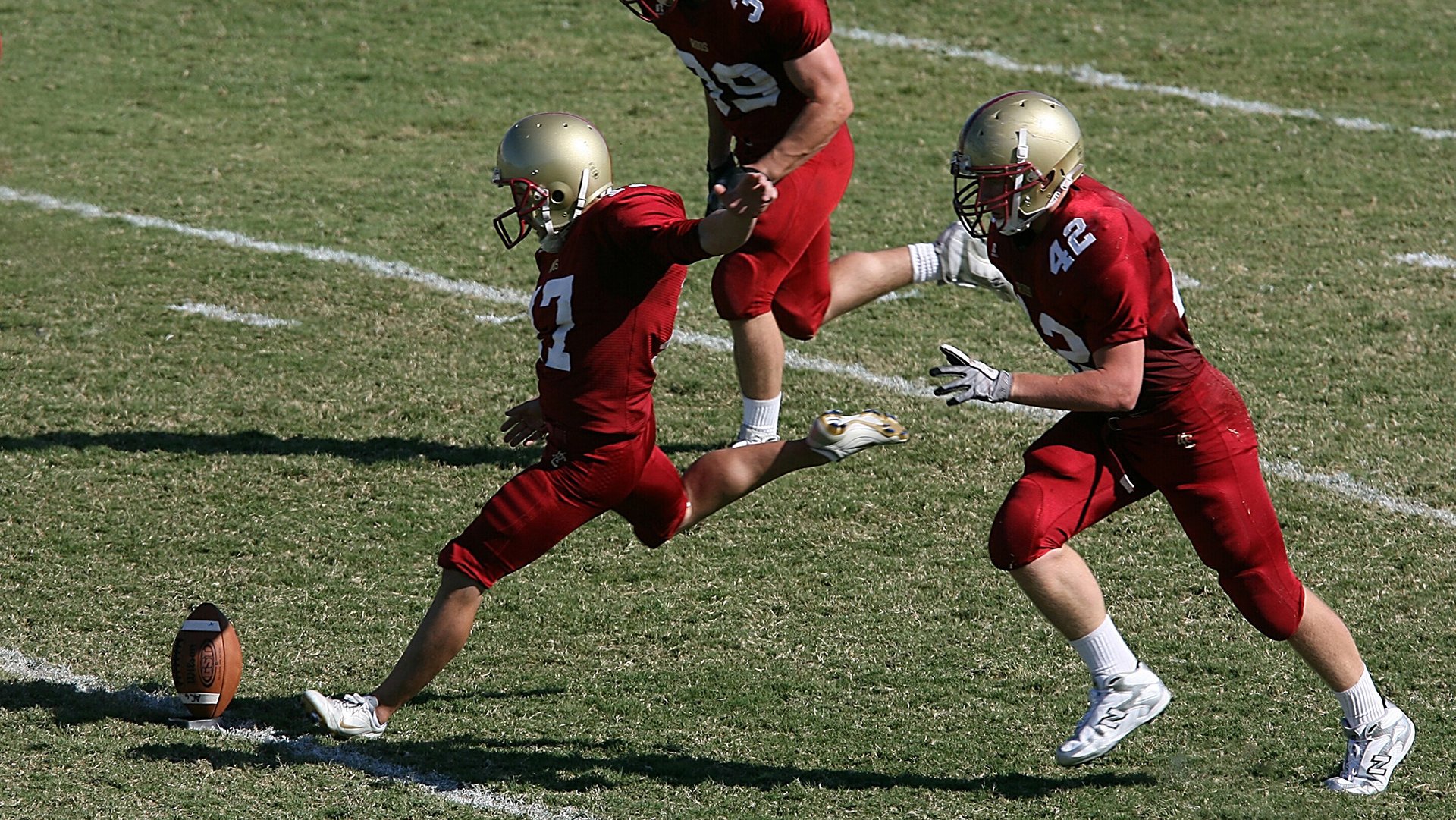 九游体育官方网站-电竞主播个人品牌建设及跨界合作案例分析，电竞主播个人品牌建设及跨界合作案例分析