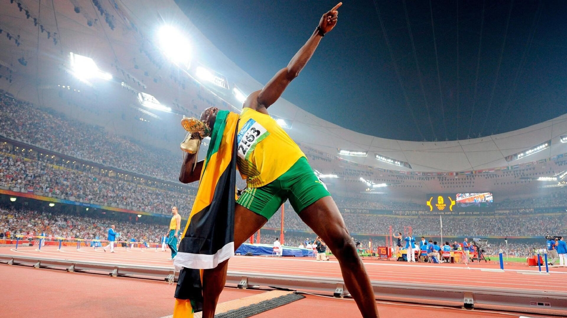 博卡后场出球压力大,组织受限,博卡俱乐部球衣