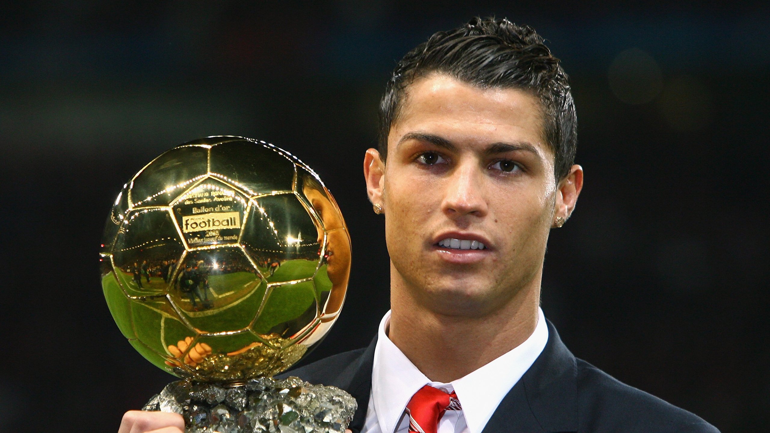 九游娱乐APP-“华金·托比利亚的冷静头脑与强硬防守，为阿根廷美洲狮队抵御外敌”