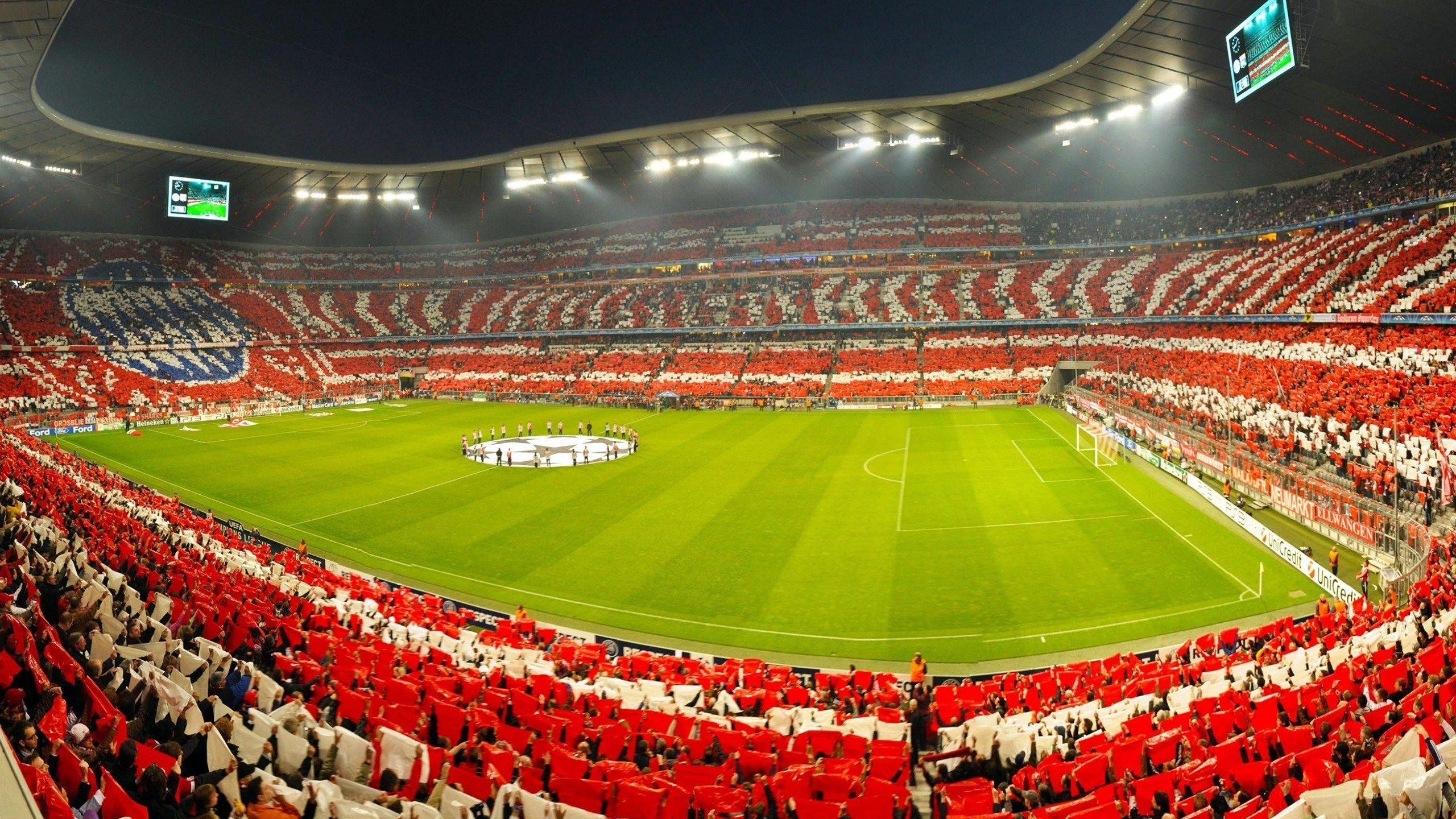 世界杯巅峰对决：激情引爆全场！，世界杯殿堂经典回顾